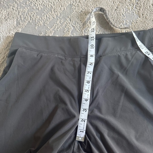 Athleta Brooklyn Mid Rise Ankle Pants gray slim leg taper athletic 12 - Picture 9 of 10